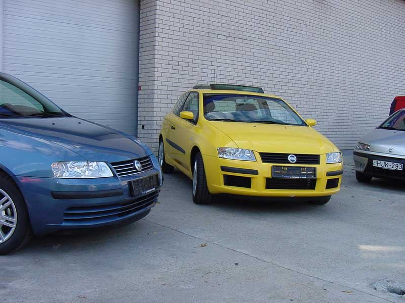 A Puntóéra hasonlít a Stilo első lámpája