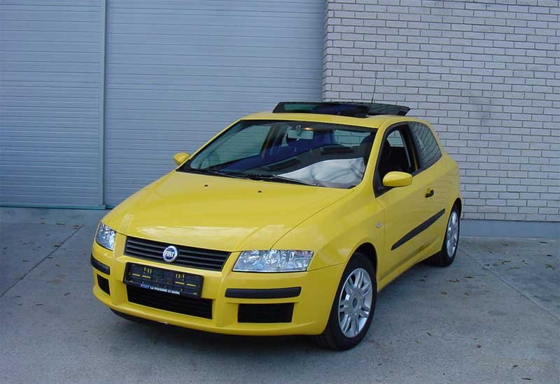 A cikkben szereplő felszereltségi szintek elnevezése még változhat