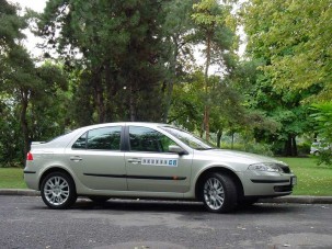 Teszt: Renault Laguna II 1.8 16v Dynamique - Sármos hódító