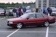 A '87 előtti autók kategóriájának győztese az 1986-os évjáratú bordó 200-as Audi