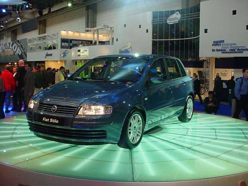 Nyolc légzsákot szerelnek a Stilokba