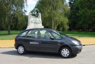 Teszt: Citroën Xsara Picasso 1.8 16V SX Plus - Az igazság odabent van