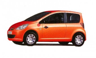 Tolóajtós Peugeot kisautó