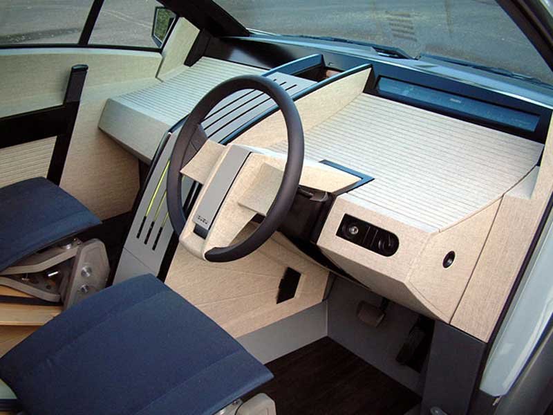 Bambuszból készült a műszerfal és az autó több része is