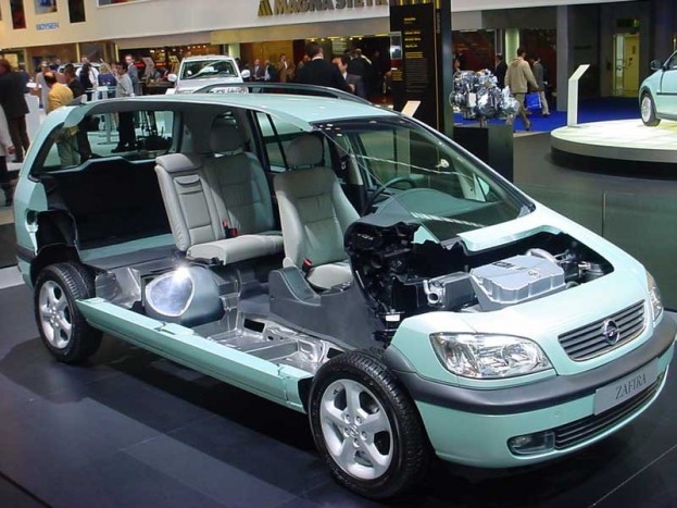 Közösen fejleszt üzemanyagcellás kisautót a Suzuki és a GM