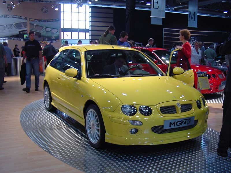 Hazánkban is megjelentek az MG sportlimuzinok