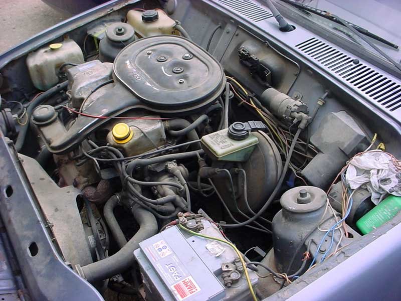 10649_83699_1000x700.jpg | Vezess | Vezess Egy idősebb kopottabb motorban magasabb viszkozitású olajat alkalmazva alacsonyabb lehet az olajfogyasztás