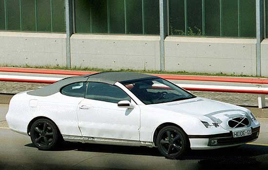 Már készül a Mercedes CLK kabrió is