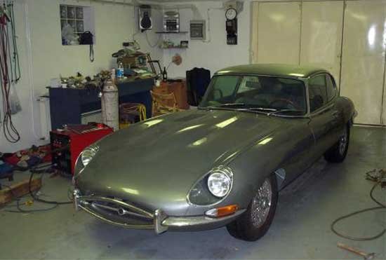 9081_78784_1000x700.jpg | Vezess | Vezess Az aukció legnagyobb értékű oldtimere a Jaguar E-Type