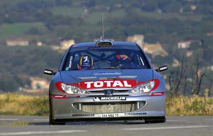 9087_78812_1000x700.jpg | Vezess | Vezess Kiesett a versenyből a tavalyi világbajnok Marcus Grönholm