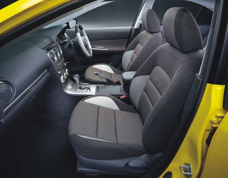 9109_78866_1000x700.jpg | Vezess | Vezess A belső teret is az Emotion in Motion szellemében tervezték