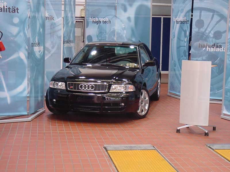 A Tschardas (csárdás) Projekt nevet kapta a magyarországi Audi fejlesztőrészleg létrehozása.