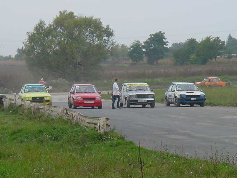 A rallycross harmadosztály versenye Ádándon