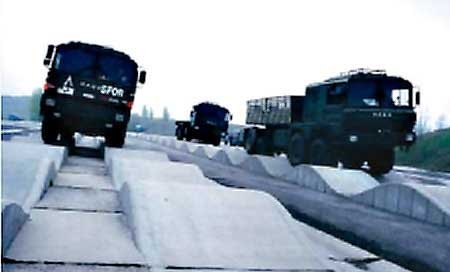 Bemutatták a Rába és a DC közös teherautóját