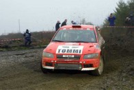 Richard Burns a 2001-es rali világbajnok 10 Tommi Makinen talán szerencsésebb lesz jövőre, amikor átveszi Richard Burns ezévi helyét a Subarunál