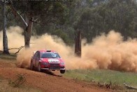 A világbajnok vezet az Ausztrál Ralin 8 Tommi Makinen az összetettben a hatodik helyen áll a murván most debütáló Mitsubishi Lancer WRC-vel