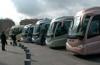 Spanyol busz angol segítséggel