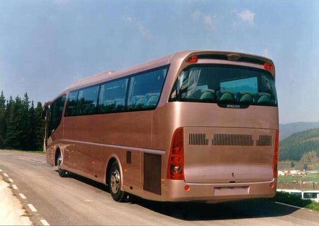 Spanyol busz angol segítséggel 5 Az angol tervező cég Rolls-Royce-ok és Bentlety-k tervezésében is részt vett