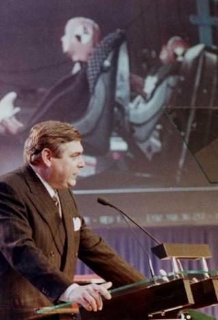 GM cél: megelőzni a Nissant