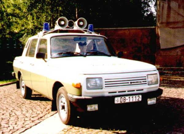 NDK rendőrautók árverésen