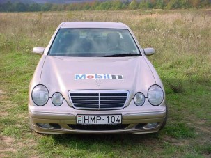 Teszt: Mercedes-Benz E 200 Kompressor Elegance - Boldogság négy keréken