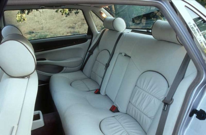 Kalandok a hátsó ülésen