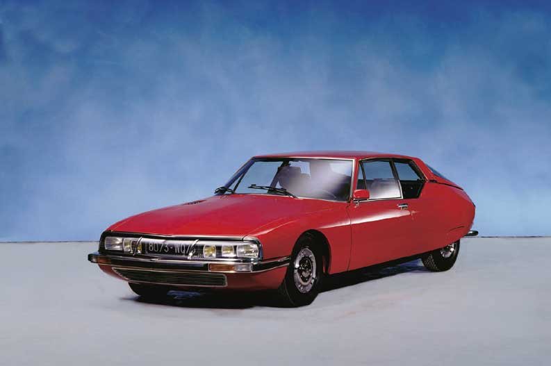 A Citroën (Maserati) SM annak a 70-es évek terméke, amikor a Citroën átvette a csőd szélén álló olasz sportautógyárat