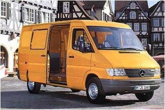 Mercedes teherautók Dodge márkanév alatt