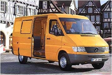 Mercedes teherautók Dodge márkanév alatt