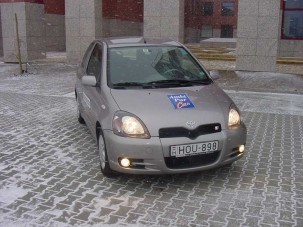 Teszt: Toyota Yaris TS 1.5 VVT-i - High-tech GTi