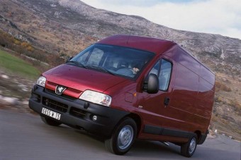 Személyautós belső az új Peugeot Boxerben