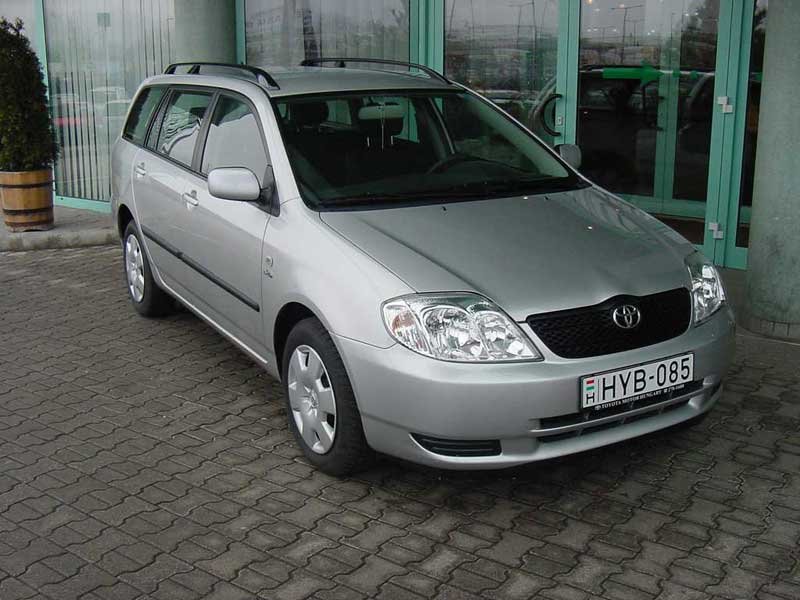 Egyelőre a ferdehátú és az egyterű Corolla a legnépszerűbb