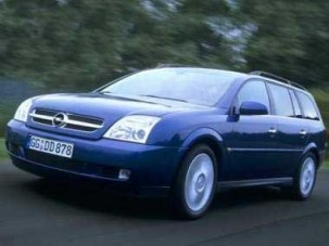 Ősszel jön a kombi Vectra