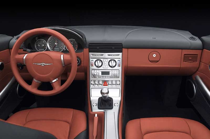 A középkonzol és a műszerfal ismerős lehet a korábbi Mercedesekből, csak a kapcsolók színe tér el