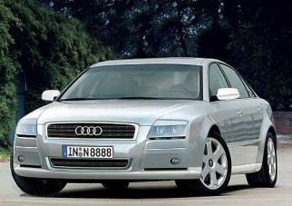 Közvetlen befecskendezéses benzinmotorok az új Audi A8-asban