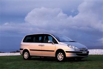 Új Peugeot 807 Genfben