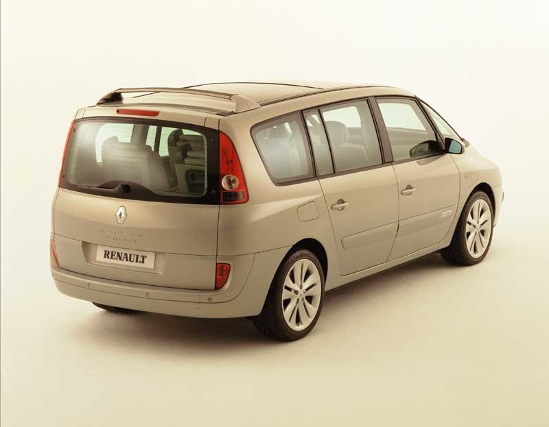 A tanulmányautóba 3,0 literes, 180 lóerőd dízelmotort szerelnek