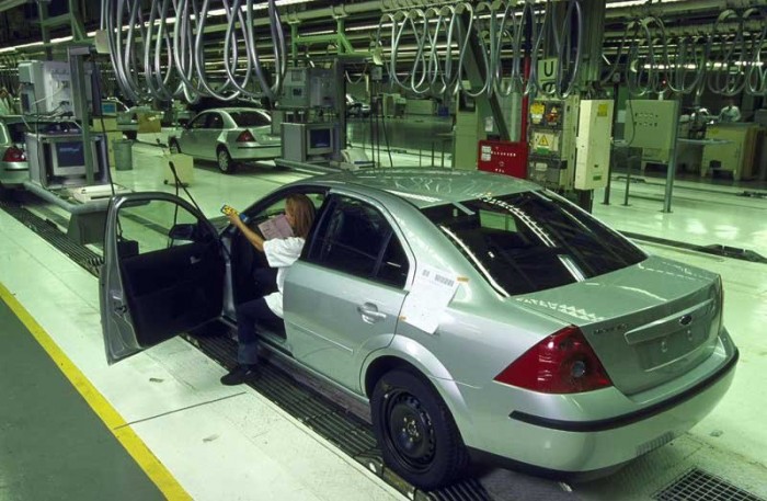 900 millió eurós beruházással bővítené belgiumi gyárát a Ford