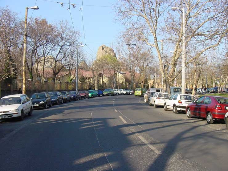 A Dózsa György út és az Állatkert közt kerékpárutat építenek, itt csak részleges útlezárásra kell számítani