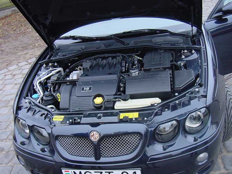 A motor nagyon pörgős, 190 lóerőt tud