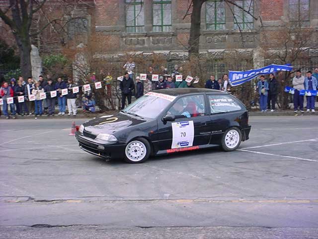 Nemcsak rali harmadosztályra jó ez a Suzuki