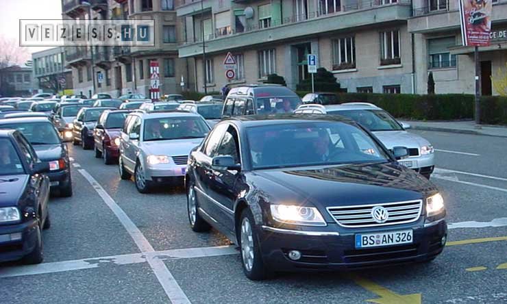 Pischetsrieder már teszteli a VW Phaetont