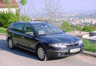 Teszt Renault Laguna Grandtour Privilege 2 2 Dci A Kombi Is Lehet Szep Vezess