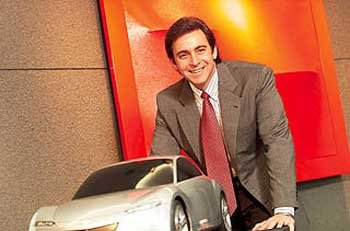 Mazda elnök a Ford prémiummárkák élén