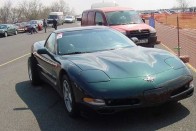 Gyorsulás a Rábaringen 13 Bíró Géza Corvette-je volt a legkomolyabb autó