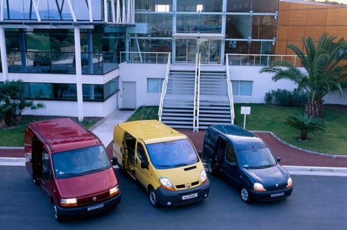 Jogszabályváltozás drágíthatja meg a kisteherautókat