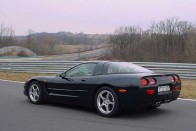 Imádom a Corvette gyönyörű formáját