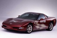 Corvette vezeti fel az Indy 500-at 2 Corvette vezeti fel az Indy 500-at