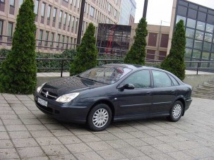 Teszt: Citroën C5 2.2 HDi - Zavartalan kényelem