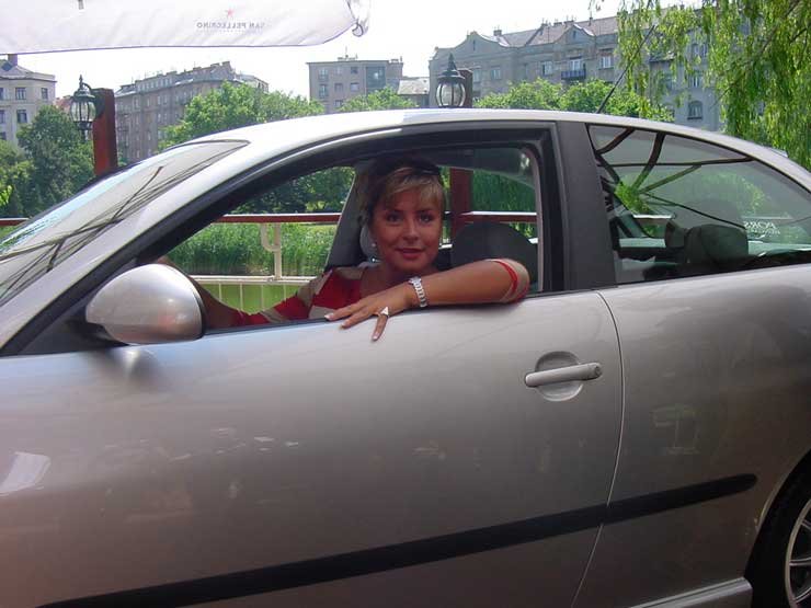 10017_81783_1000x700.jpg | Vezess | Vezess Minden Ibizában széria az elektromos ablak, a szervokormány és a központi zár